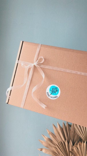 Dried Floral Hair Clip in Red Burgundy, Handmade Real Flower Hair Pins, Engagement Hair Comb, Red Preserved Hydrangea Hair Clip UK, Burgundy Flower Barrette UK