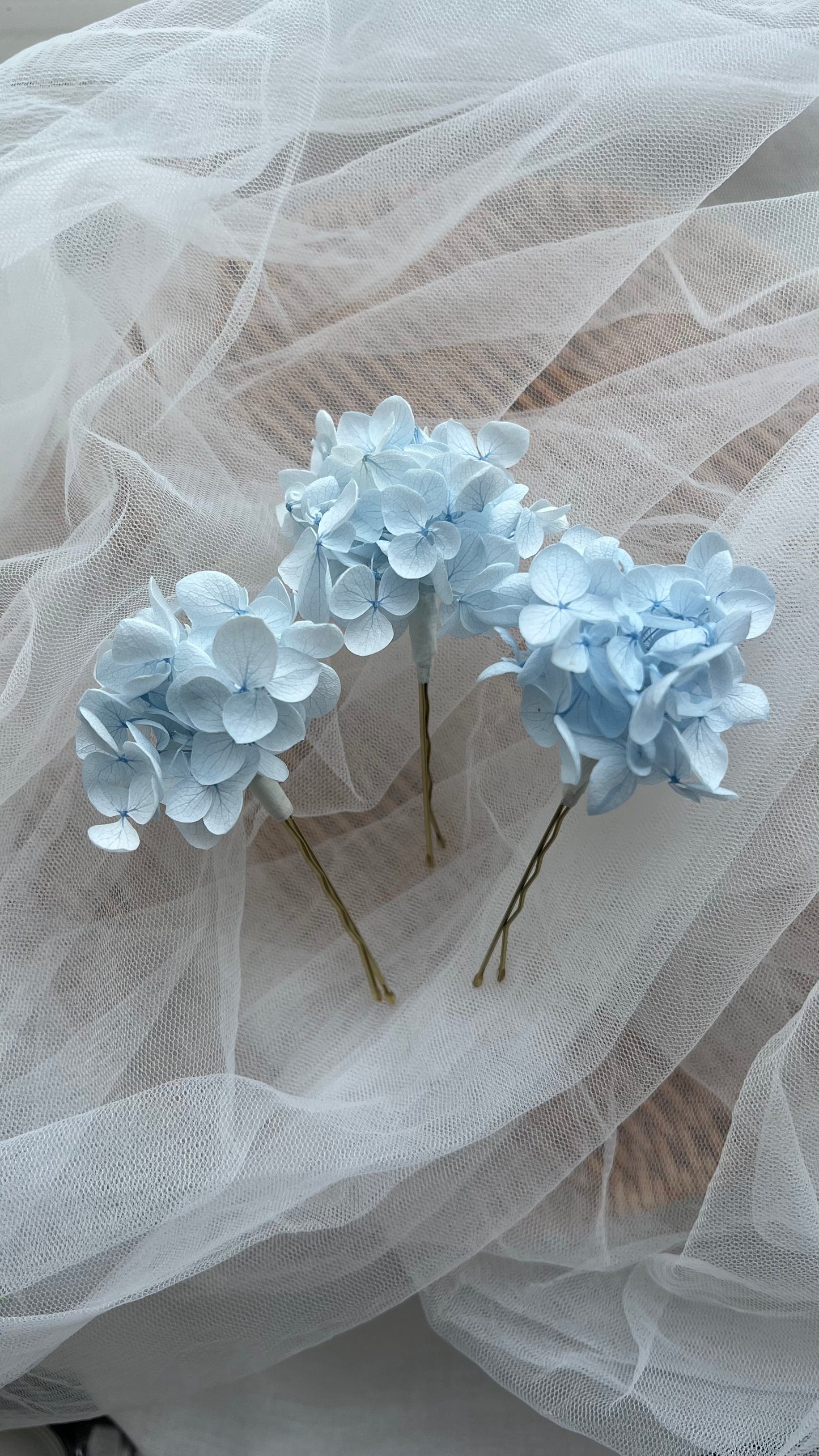 Light Blue Floral Hair Pins for Brides, Bridal Headpiece Something Blue Wedding Accessories