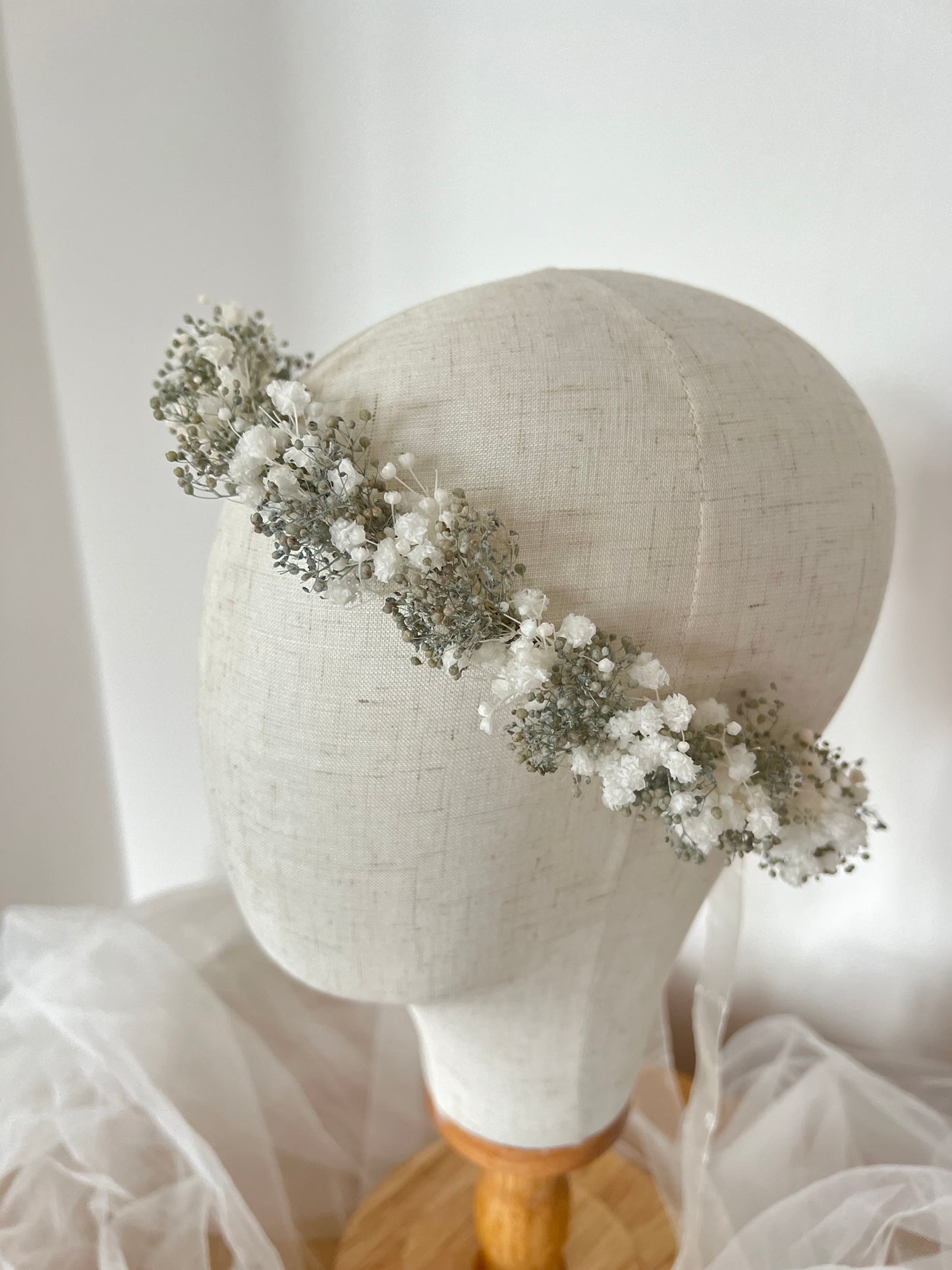 Preserved Gypsophila Headband White and Pale Blue Tiny Flower Crown and Wedding Flowers Set with Boutonniere, Babys Breath Hair Pins