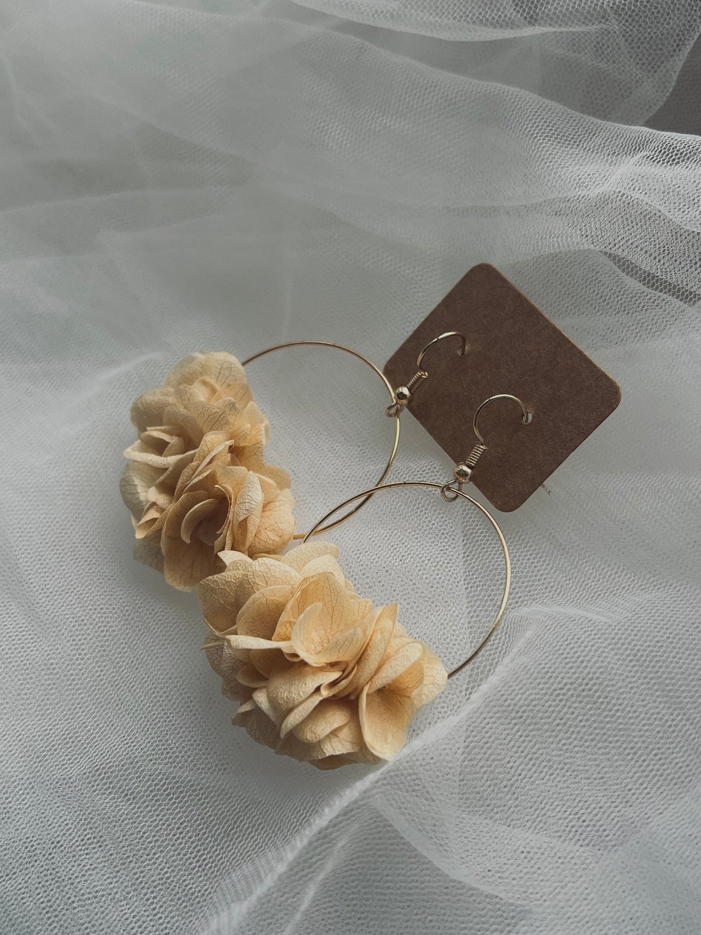 14K Gold Plated Hydrangea Earring in Cream / Champagne