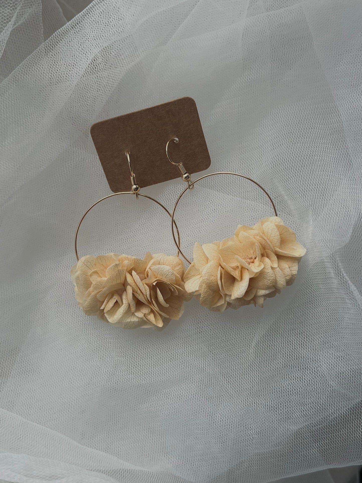 14K Gold Plated Hydrangea Earring in Cream / Champagne