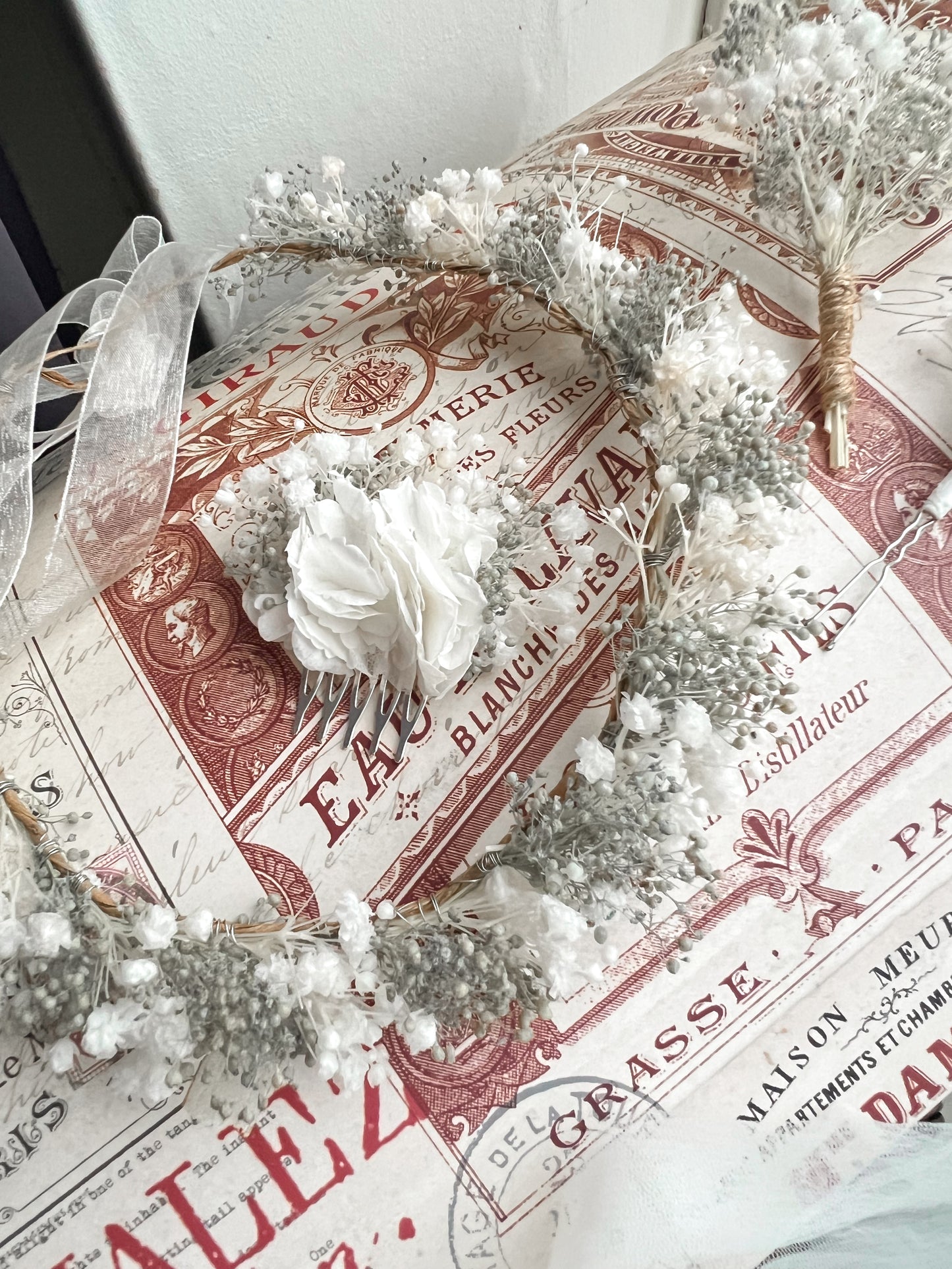 Preserved Gypsophila Headband White and Pale Blue Tiny Flower Crown and Wedding Flowers Set with Boutonniere, Babys Breath Hair Pins