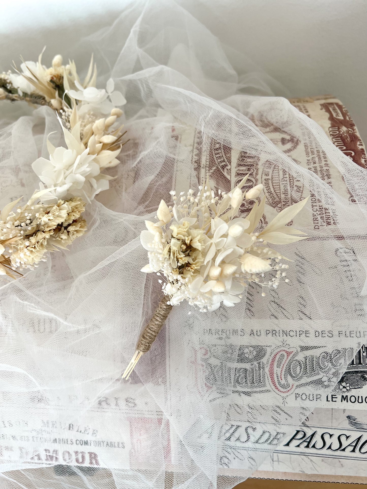 Boho Wedding Dried Flower Crown, Wild Meadow Floral Headpiece Adult for Brides, Bridal Hair Accessories with Corsage Flowers