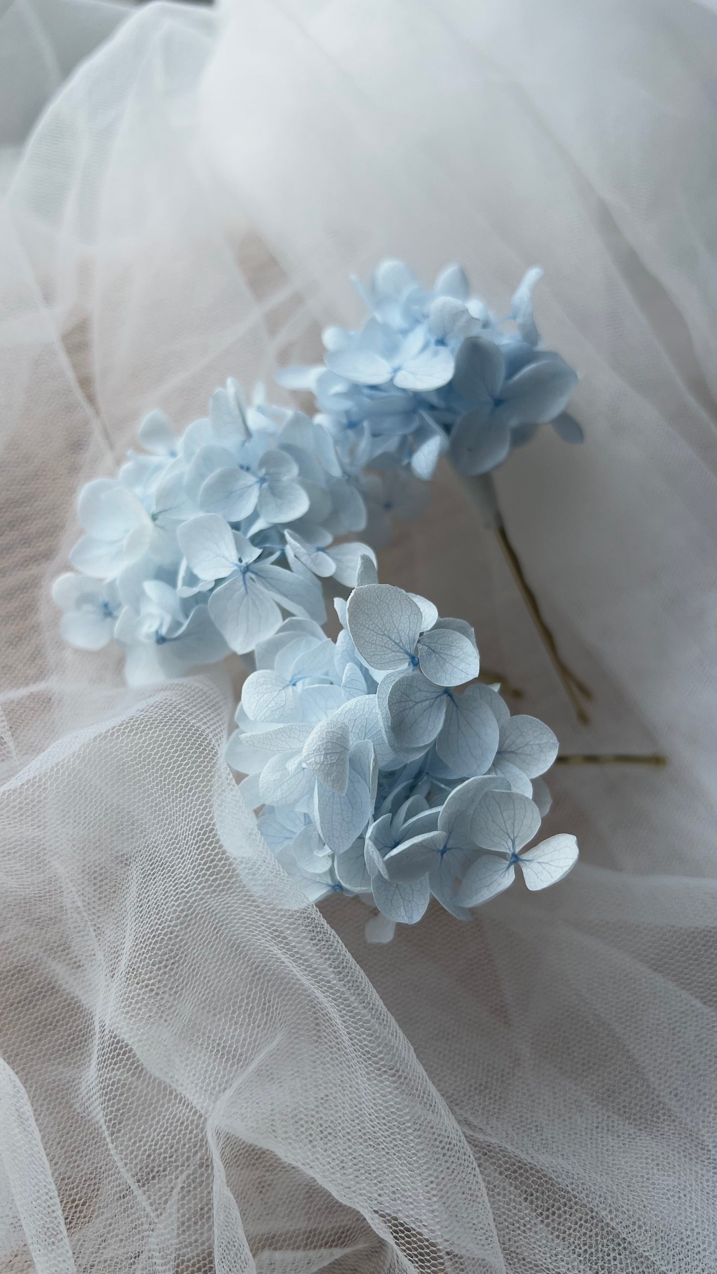 Light Blue Floral Hair Pins for Brides, Bridal Headpiece Something Blue Wedding Accessories