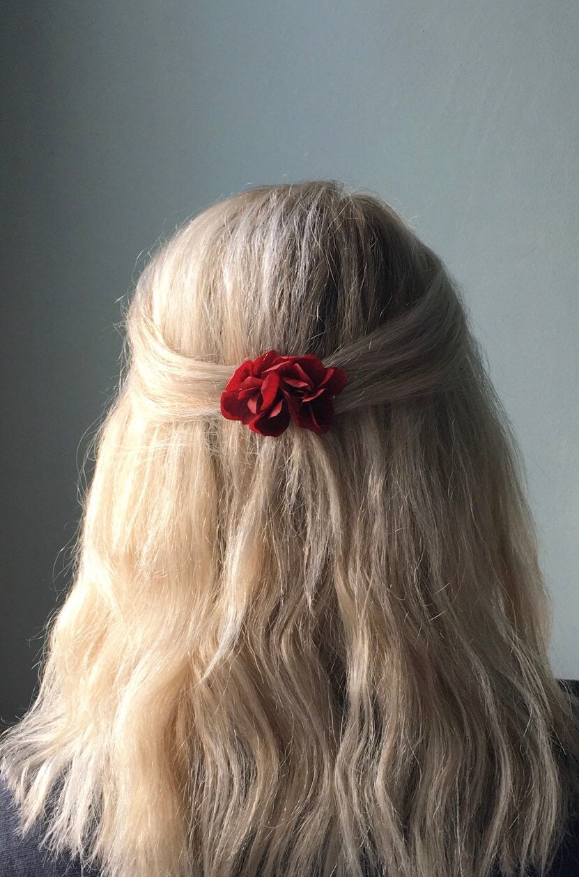 Dried Floral Hair Clip in Red Burgundy, Handmade Real Flower Hair Pins, Engagement Hair Comb, Red Preserved Hydrangea Hair Clip UK, Burgundy Flower Barrette UK